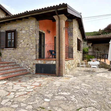 Il Casale Delle Ginestre 2*
