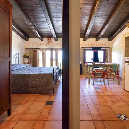 Aparthotel Il Casale Delle Ginestre