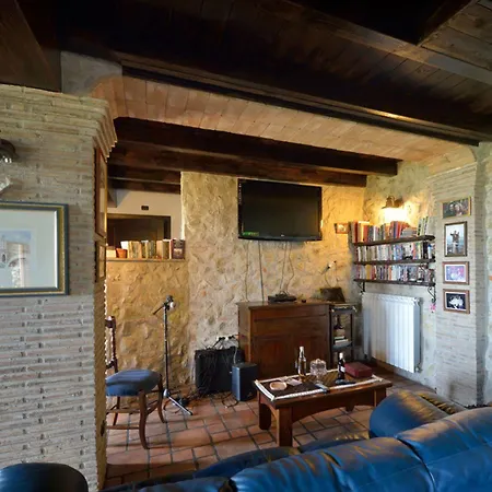 Il Casale Delle Ginestre 2*